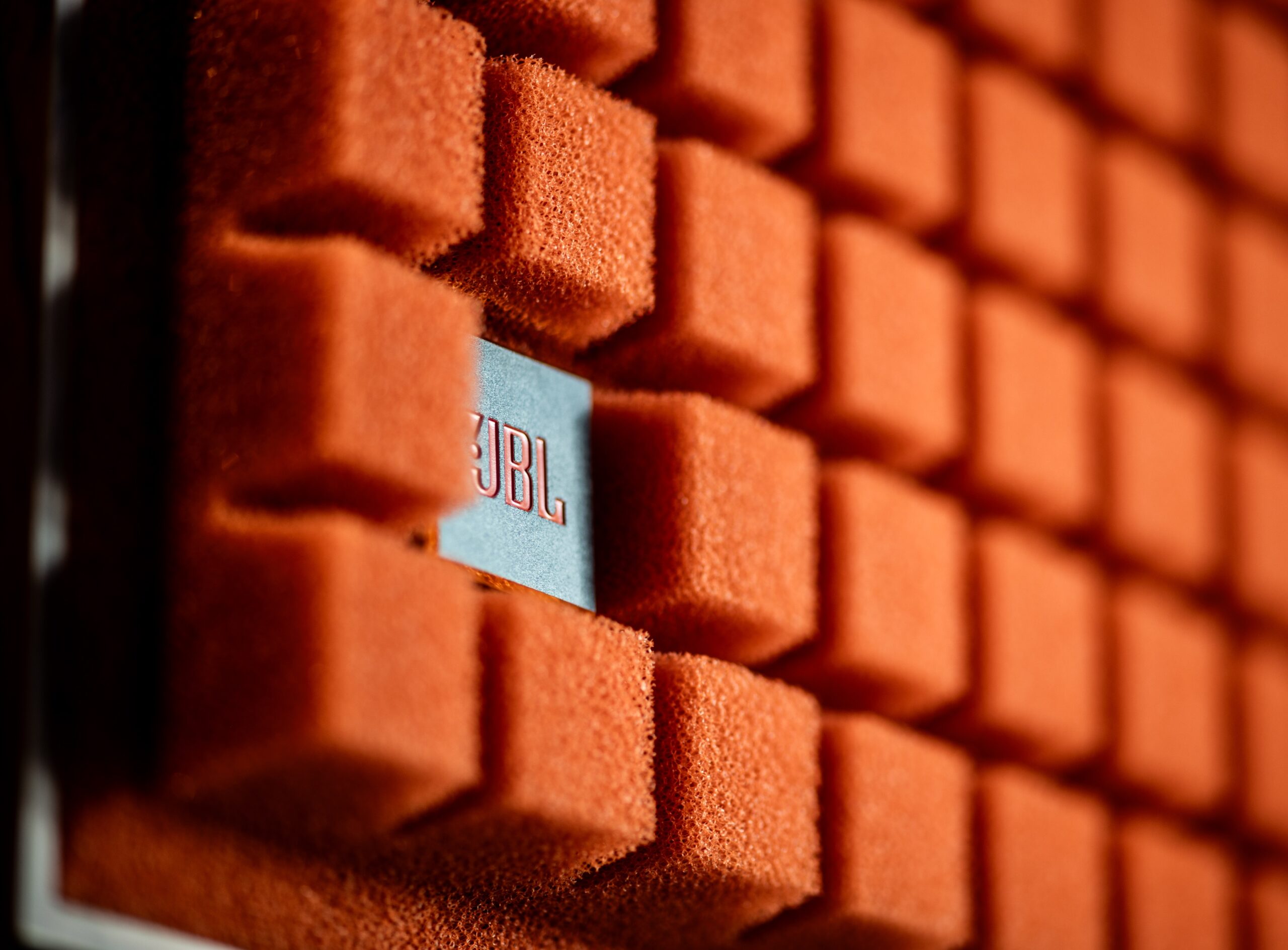 JBL 2025 foam cropped
